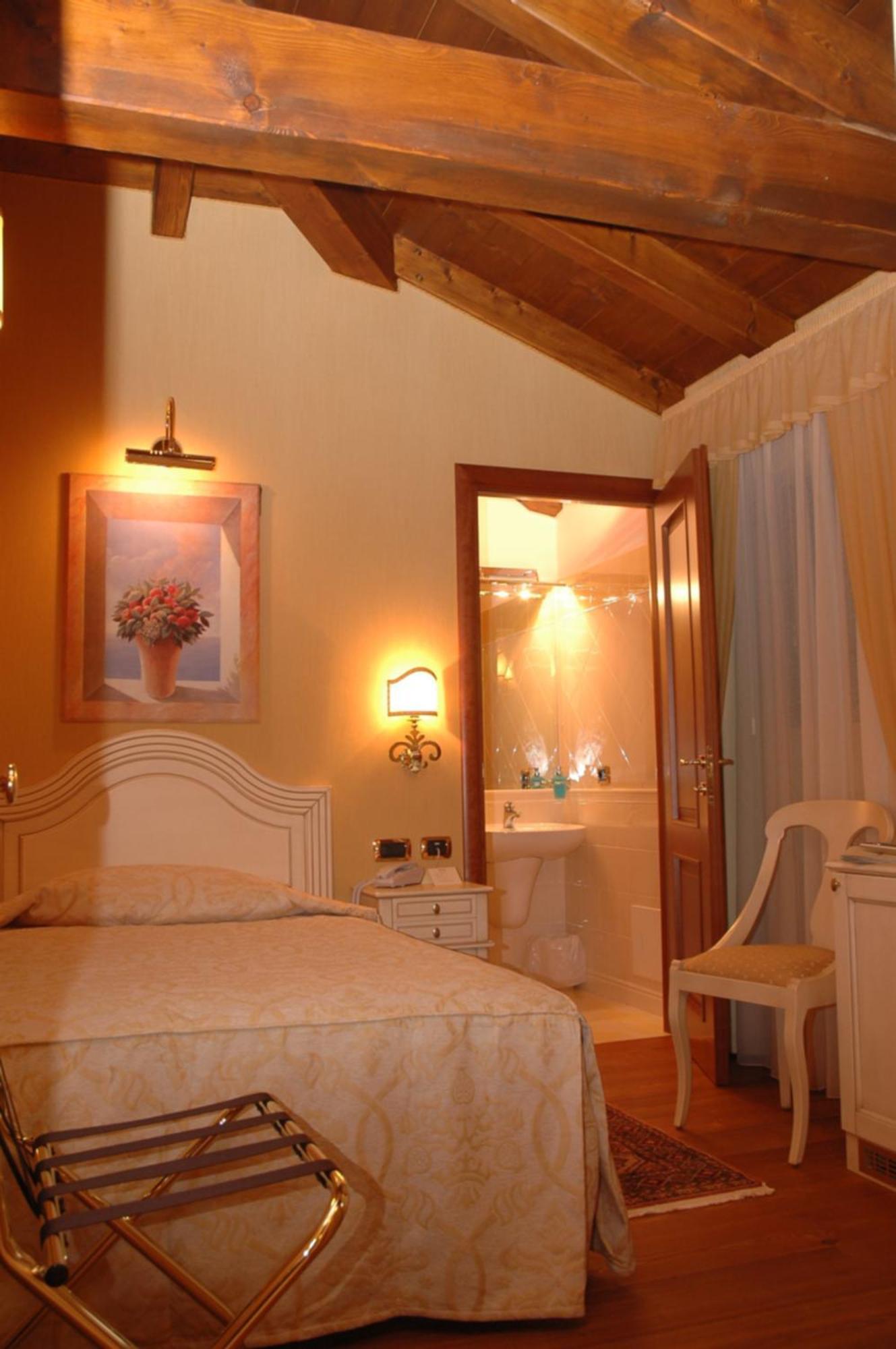 Albergo Da Nando 모르테글리아노 외부 사진